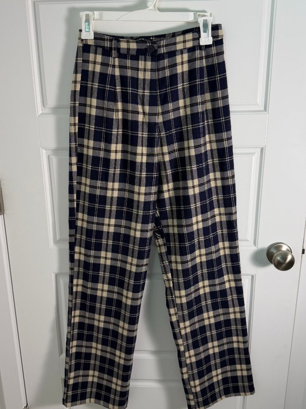 Brandy Melville Plaid Pants Navy Cream Tartan Straight Leg Preppy Academia - Picture 1 of 10
